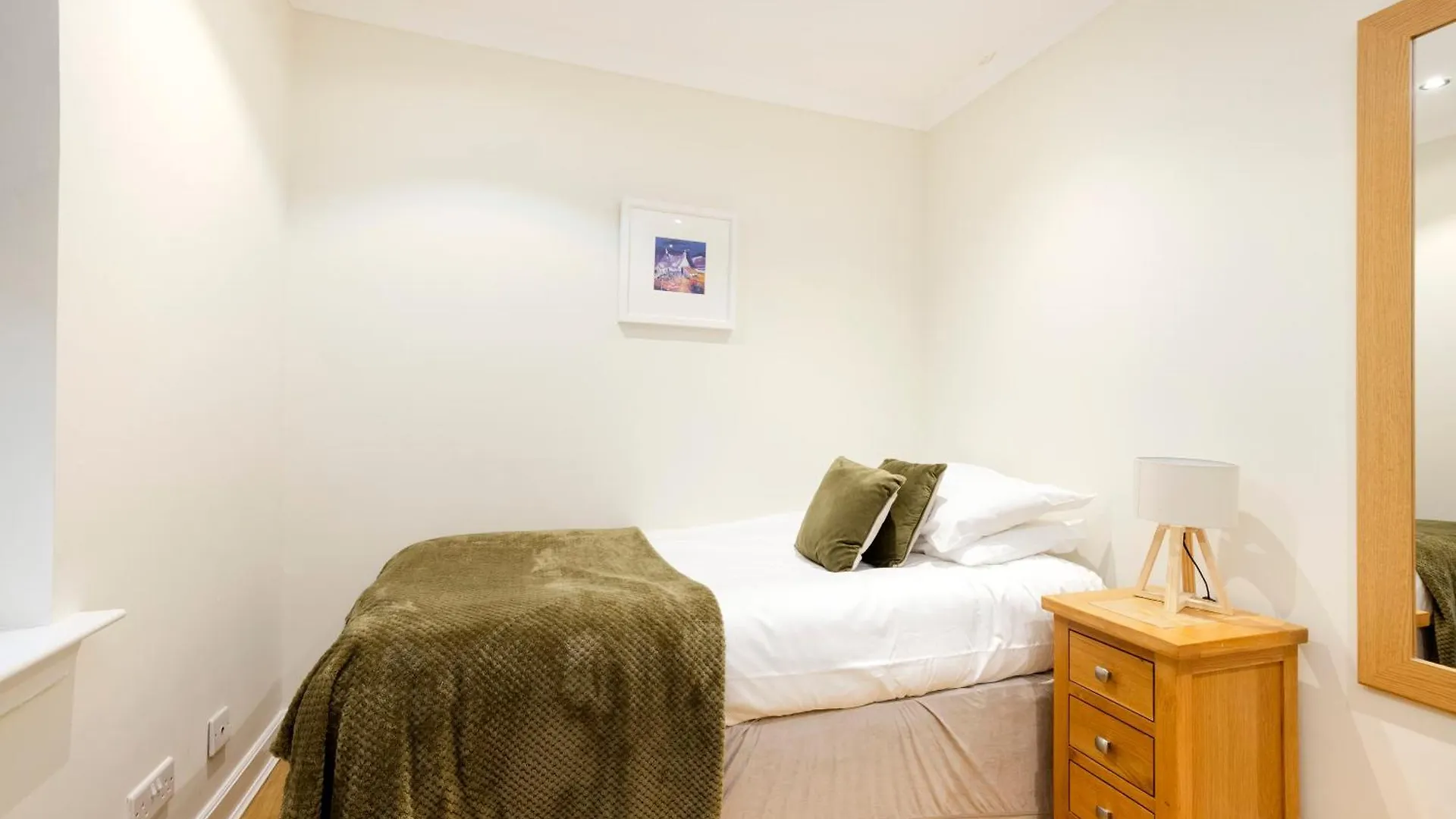 Joivy Lovely Flats Near The City Centre Edinburgh Apartment