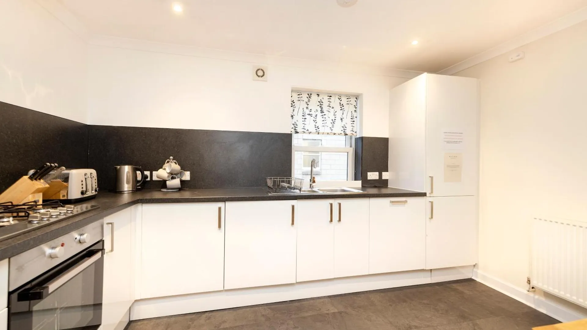 Joivy Lovely Flats Near The City Centre Edinburgh 0*,  United Kingdom