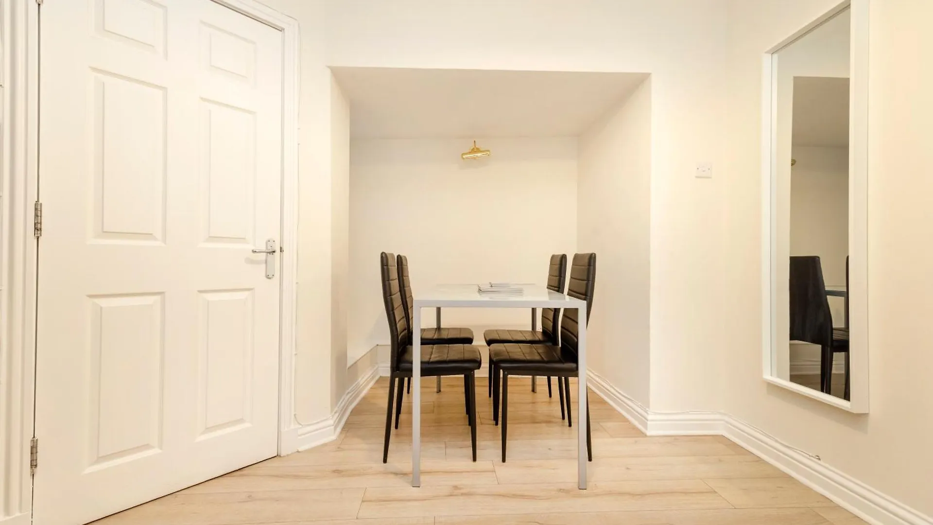 Joivy Lovely Flats Near The City Centre Edinburgh Apartment