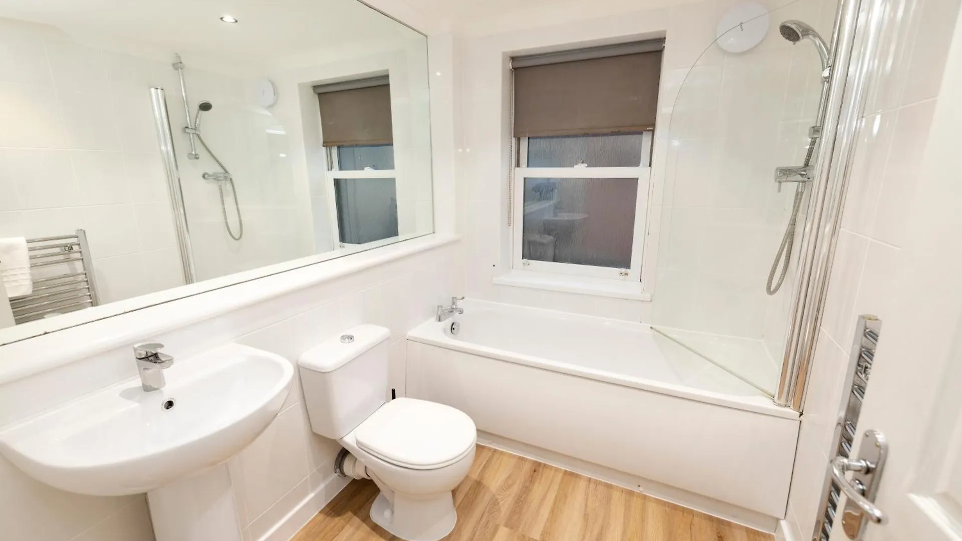 Joivy Lovely Flats Near The City Centre Edimburgo 0*,