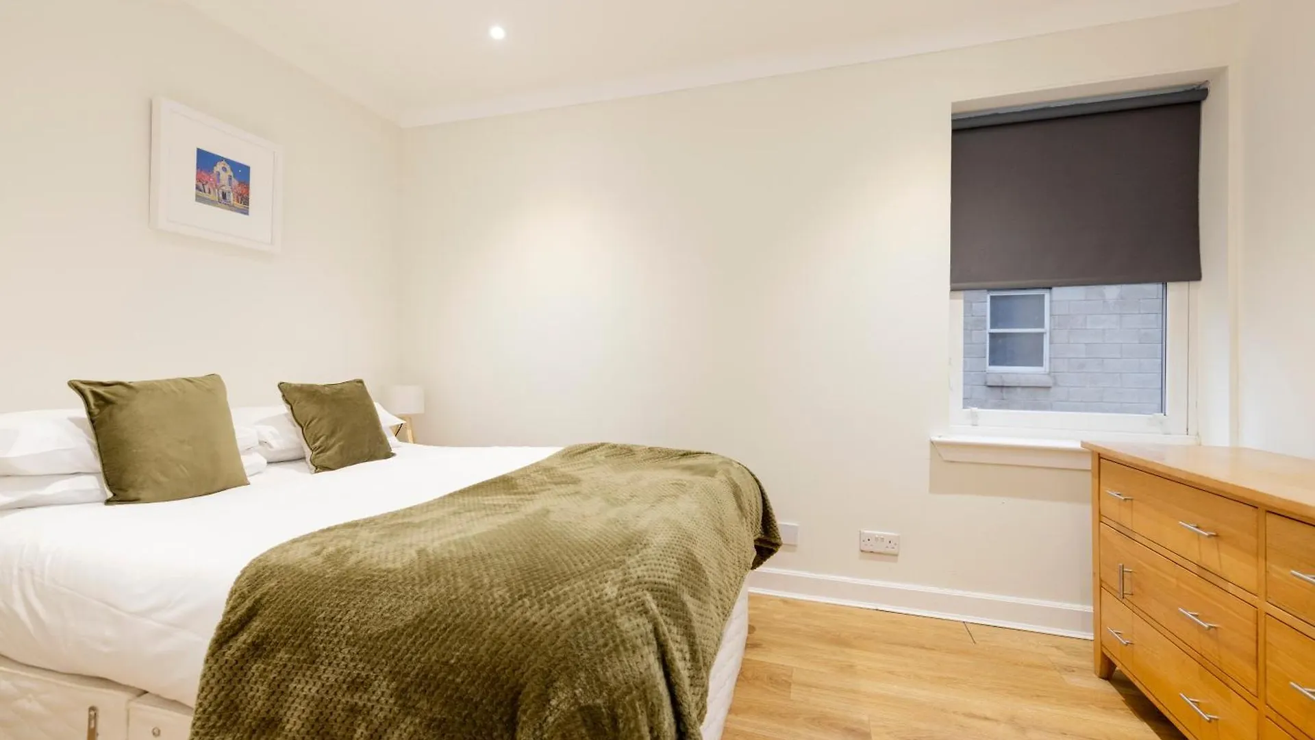 Joivy Lovely Flats Near The City Centre Edimburgo