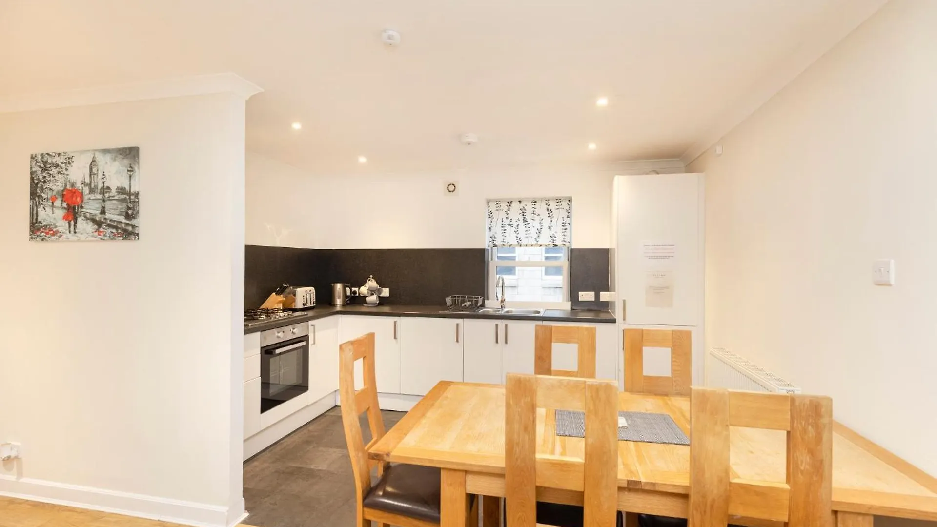Joivy Lovely Flats Near The City Centre Edinburg