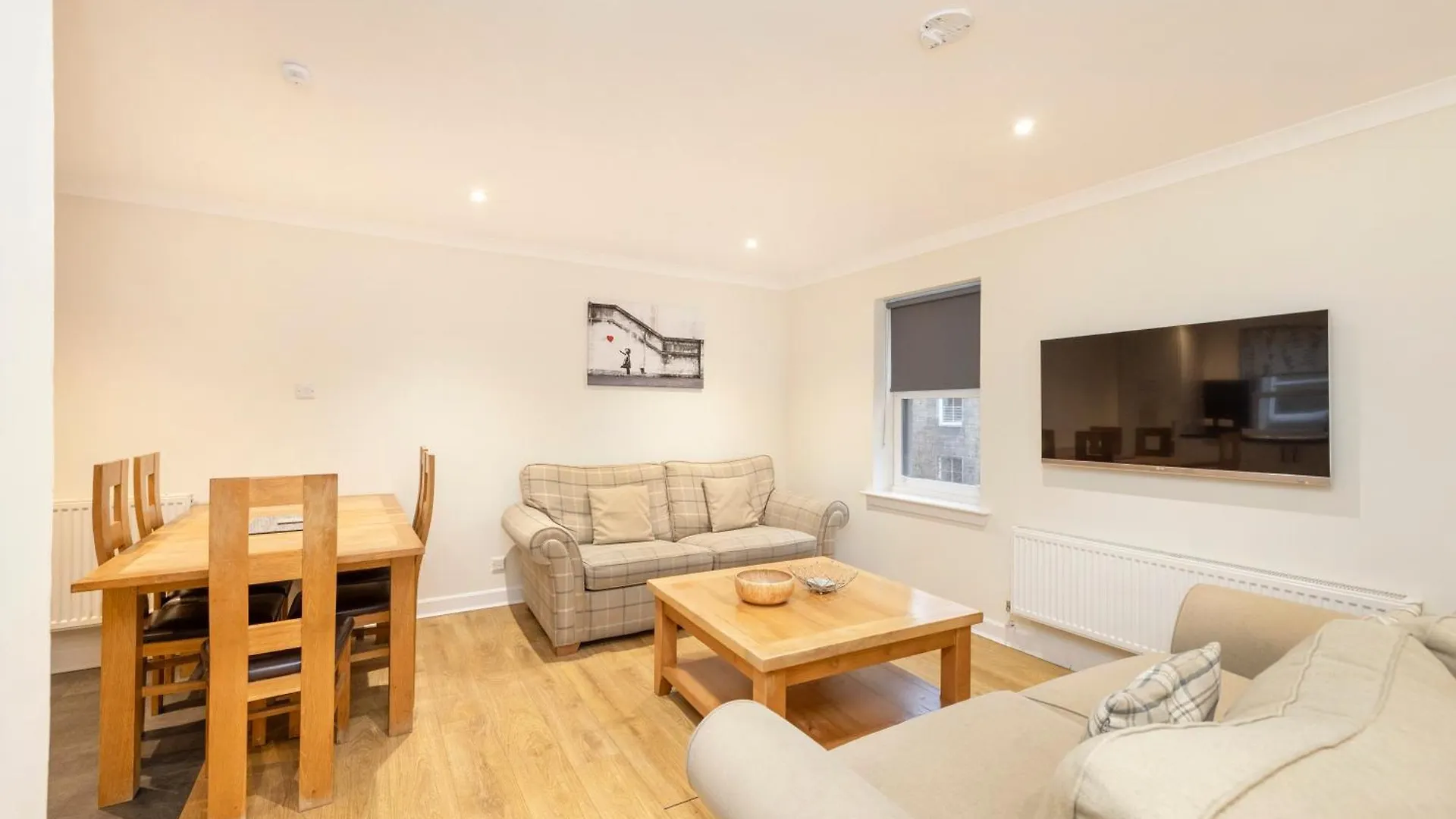 Joivy Lovely Flats Near The City Centre Edinburg
