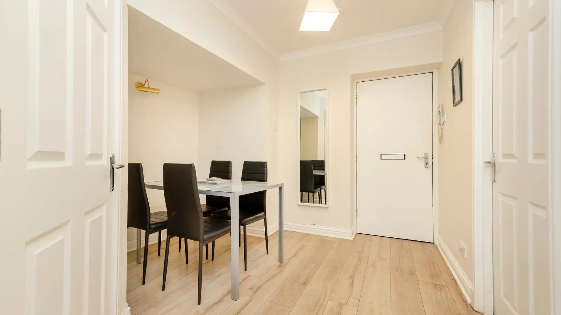 Joivy Lovely Flats Near The City Centre Edinburg